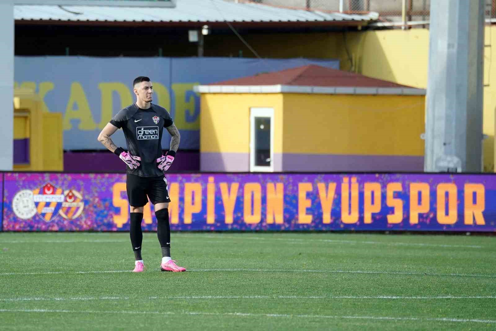 Berke Özer: "Emeklerin karşılığını aldığımız için çok mutluyuz"