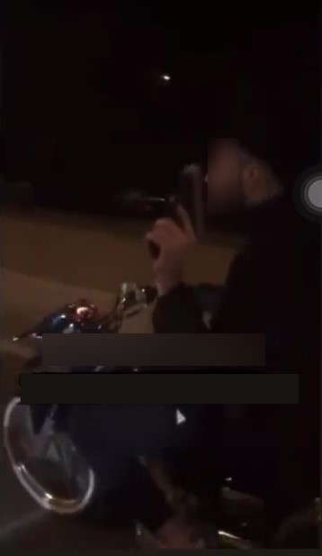 Motosikleti &uuml;zerinde kurusıkı tabanca ile havaya ateş a&ccedil;an şahıs g&ouml;zaltına alındı
