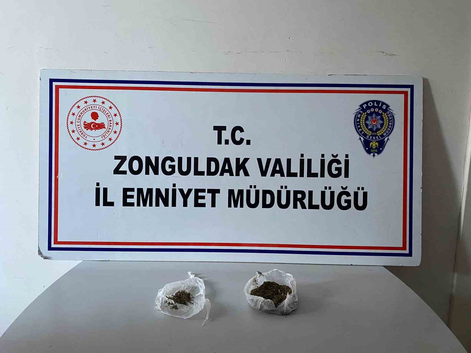 Zonguldak'ta uyuşturucu operasyonunda 5 şüpheli yakalandı İhlas Haber Ajansı