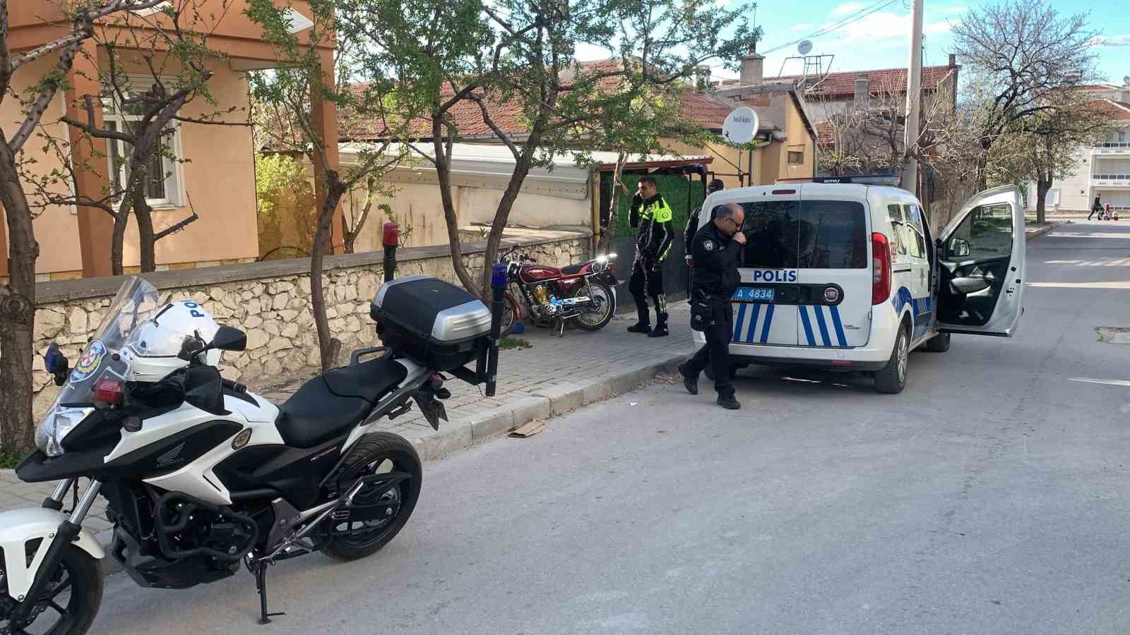 Polisten kaçan motosiklete değeri kadar ceza yazıldı