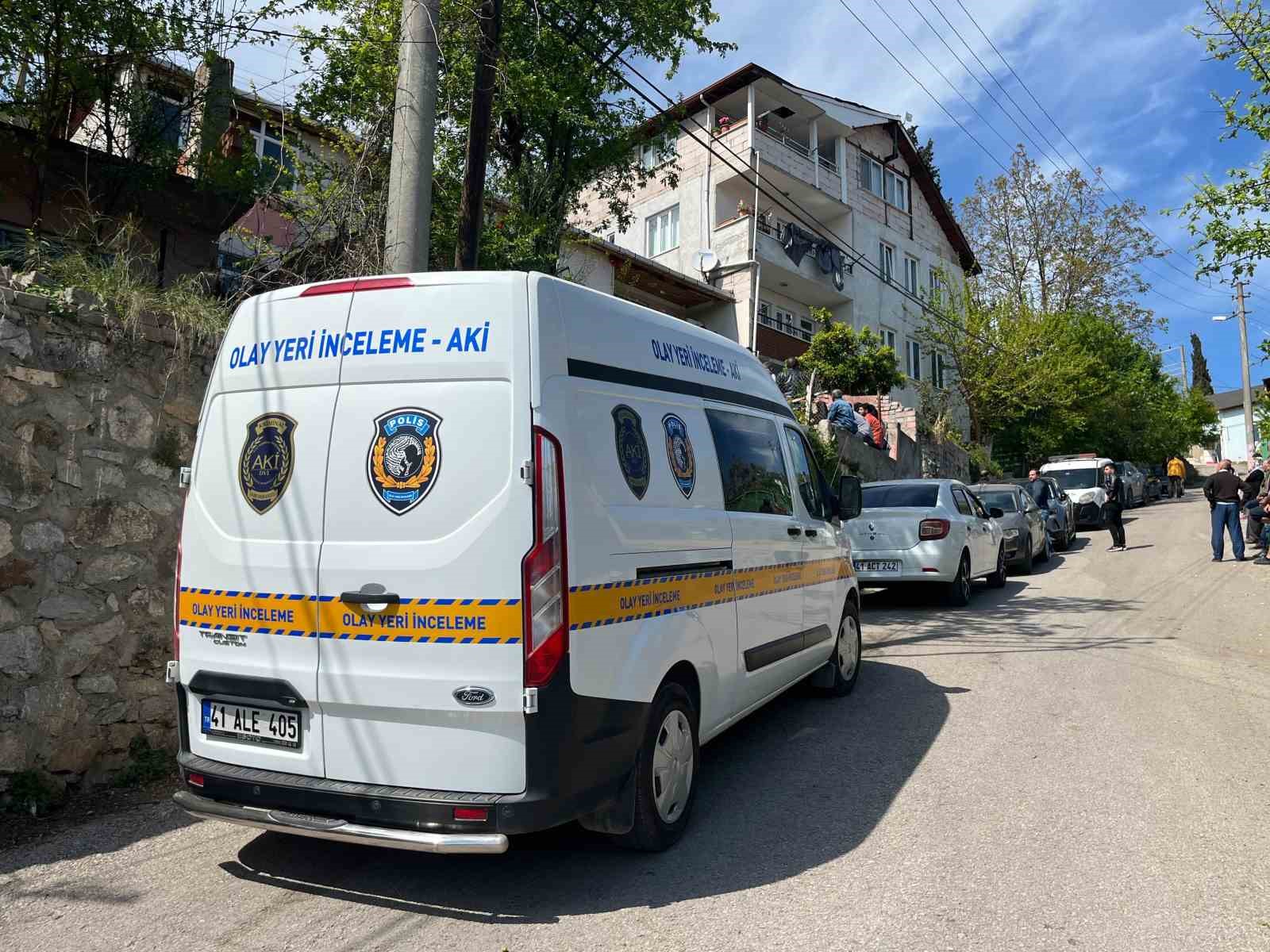 41 yaşındaki kadın evinde ölü bulundu
