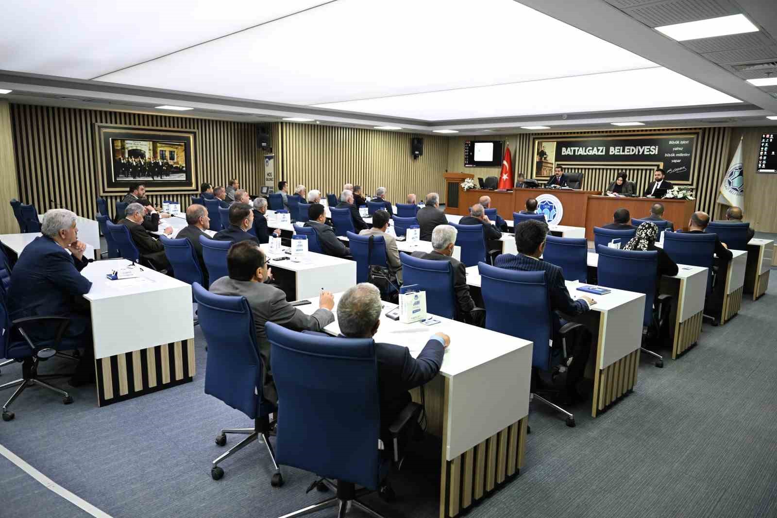 Bayram Taşkın başkanlığında ilk meclis toplantısı yapıldı
