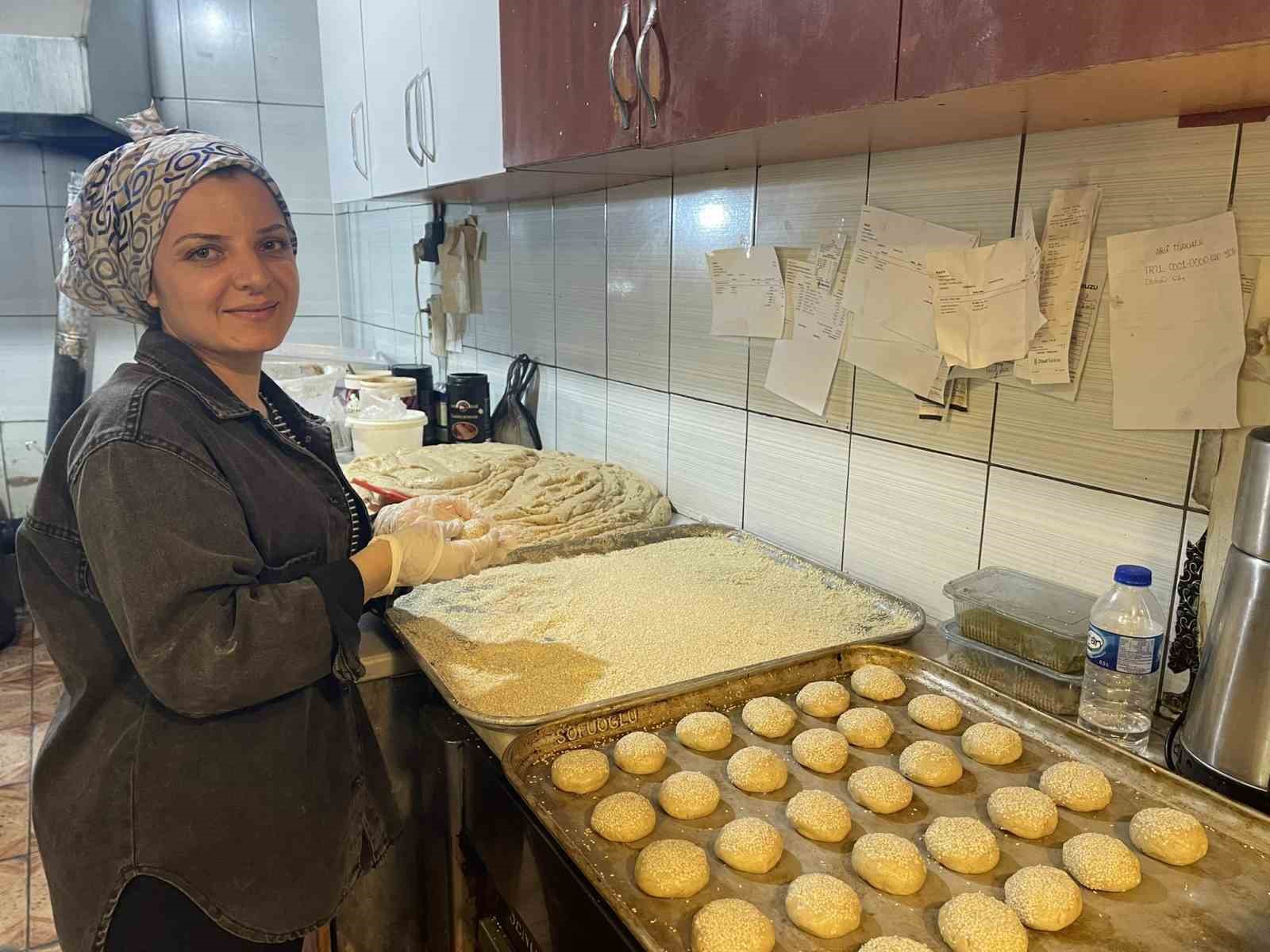 Osmaniye’de bayram kömbesi mesaisi