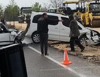 Diyarbakır&rsquo;da 2 ayrı kaza: 4&rsquo;&uuml; &ccedil;ocuk 11 yaralı

