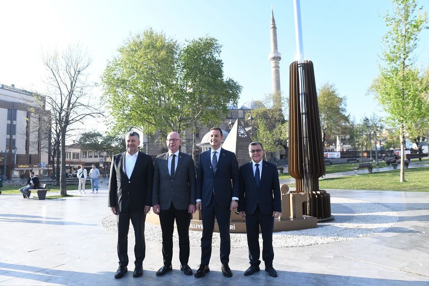 Balıkesir protokol&uuml; Zağnos Paşa&rsquo;da bayramlaştı

