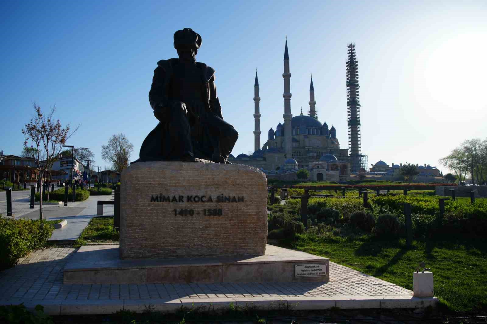 Edirne’de Ramazan Bayramı namazında camiler doldu taştı

