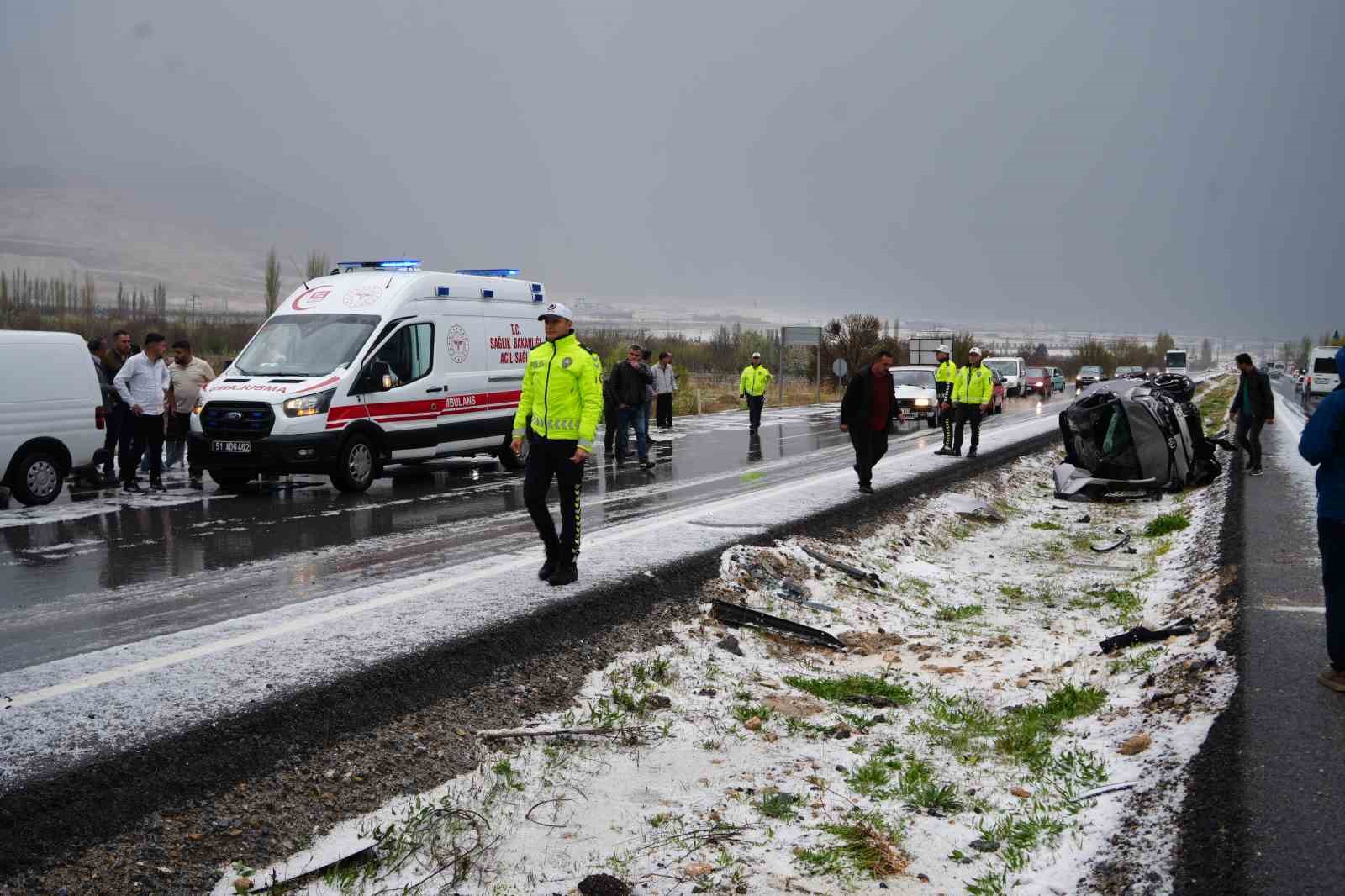 Niğde’de zincirleme trafik kazası: 8 yaralı