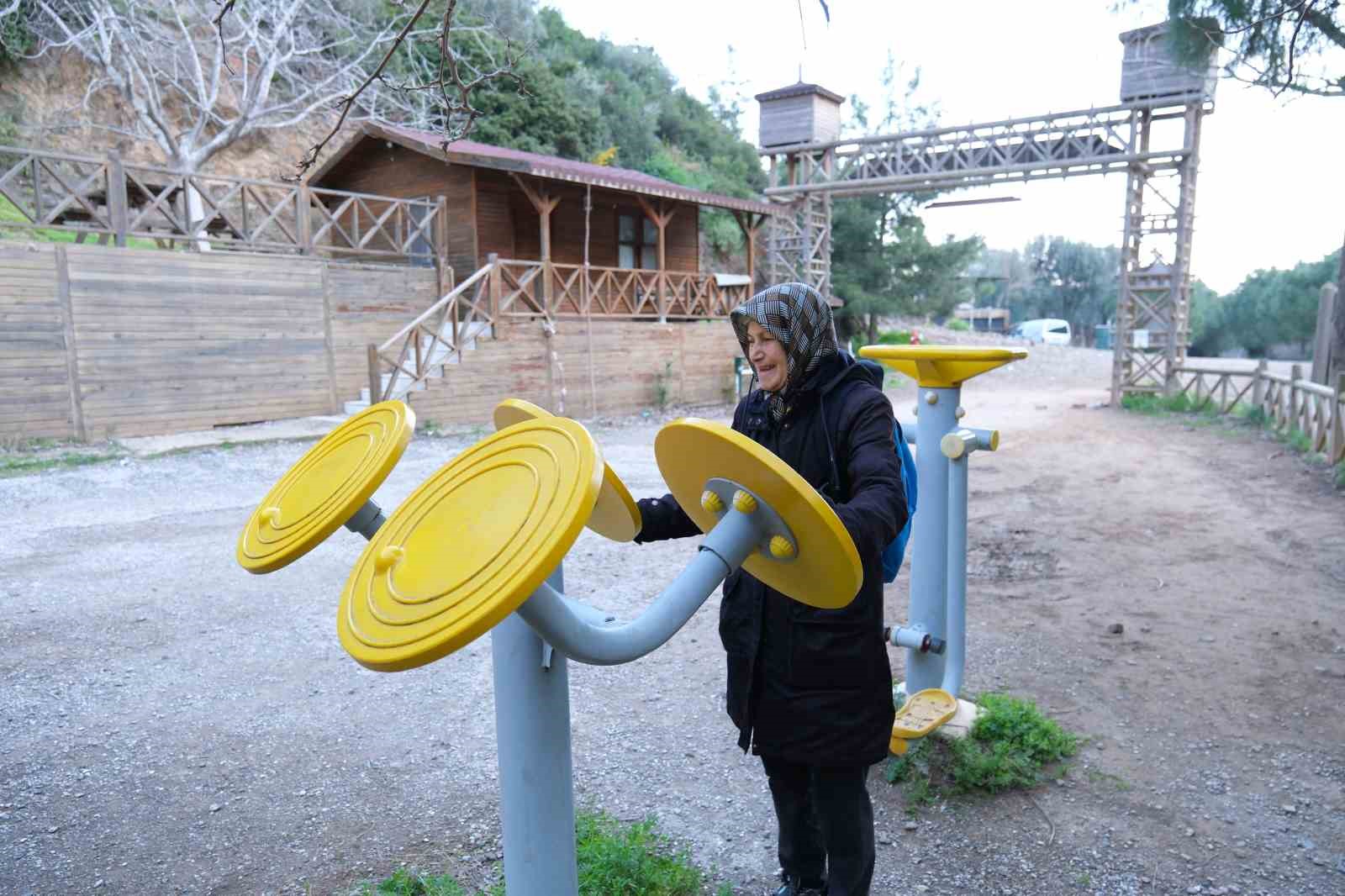 Bal&ccedil;ova Terapi Ormanı 7&rsquo;den 70&rsquo;e herkese iyi geliyor
