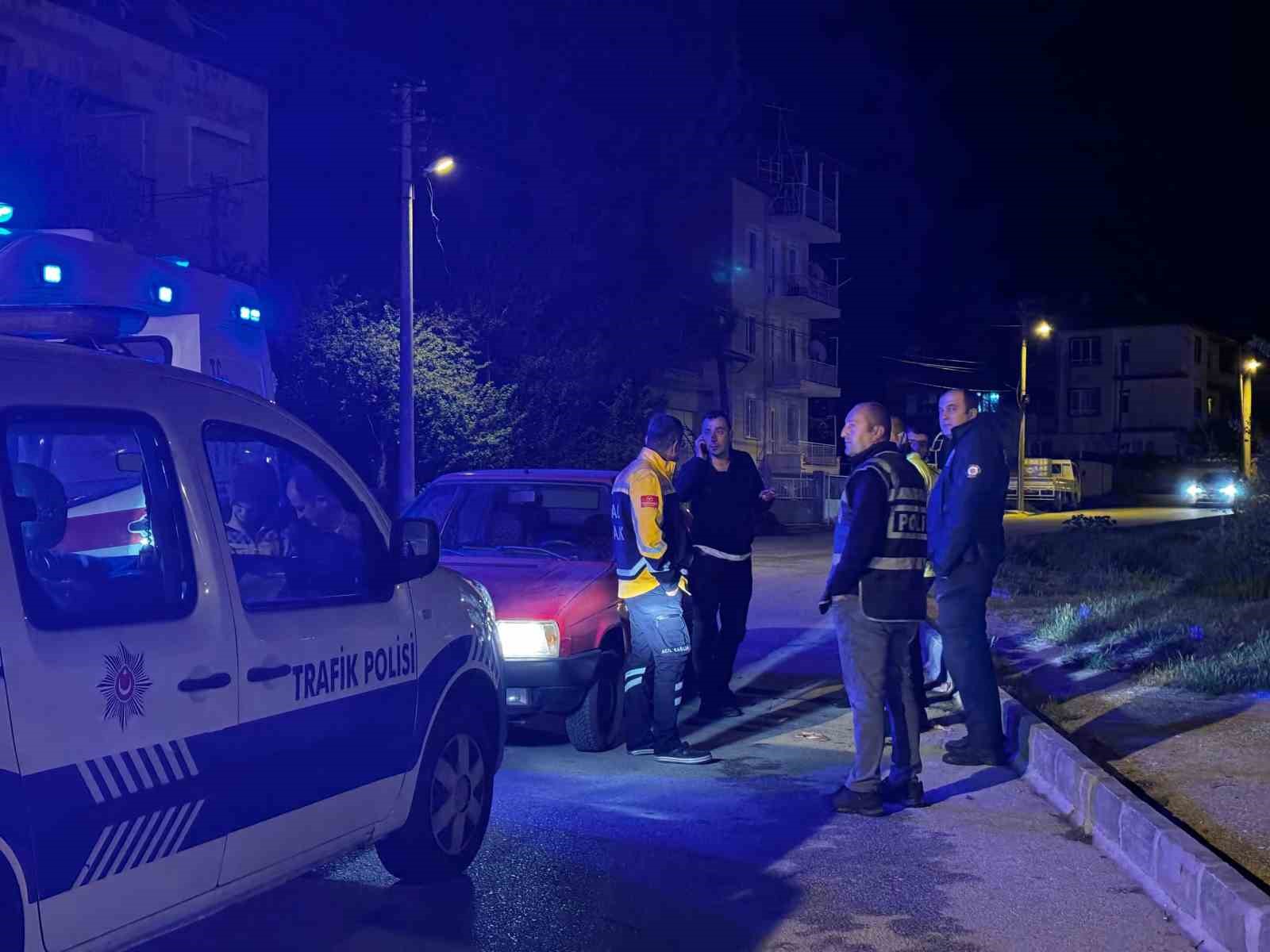 Yakalanacağını anlayınca ara&ccedil;tan inip ka&ccedil;maya &ccedil;alıştı, yere d&uuml;şerek yaralandı
