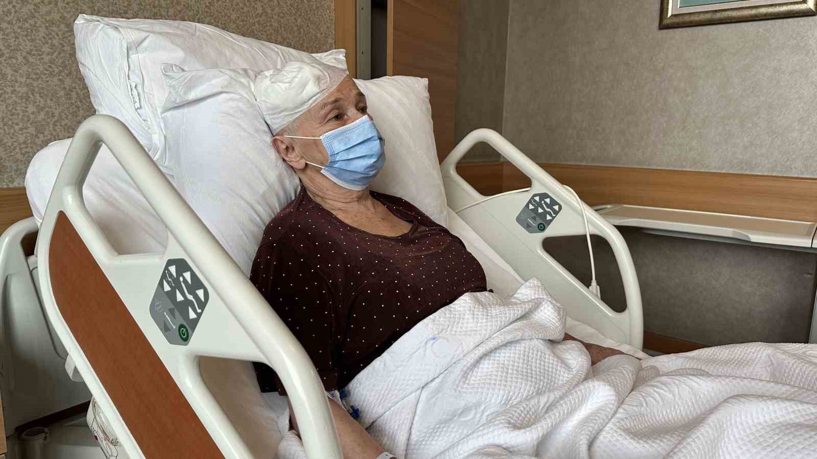 69 yaşındaki hastanın beyin ameliyatı genel anestezi olmadan gerçekleştirildi
