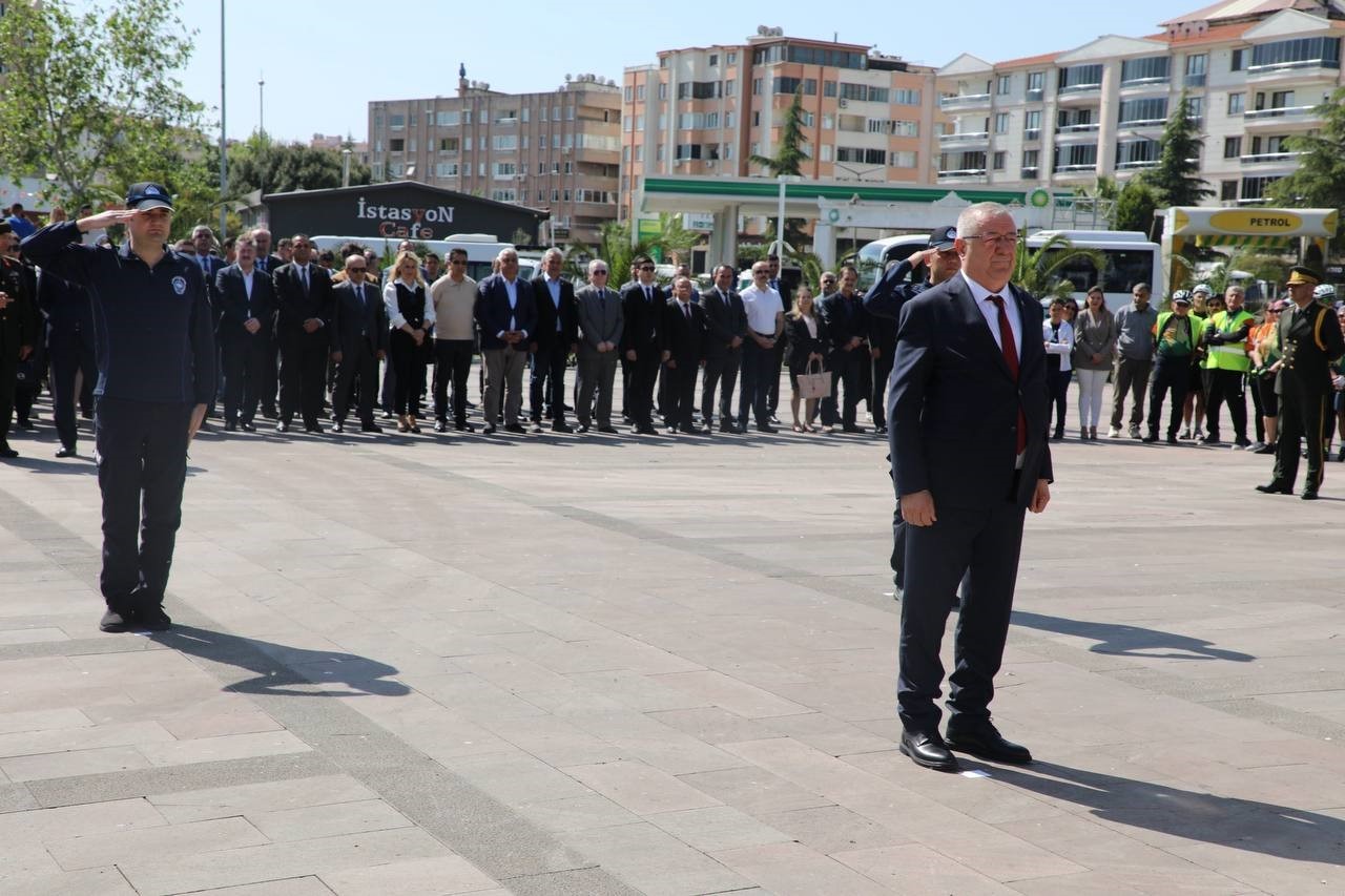 Atat&uuml;rk&rsquo;&uuml;n Edremit&rsquo;e gelişinin 90. yıld&ouml;n&uuml;m&uuml; kutlandı
