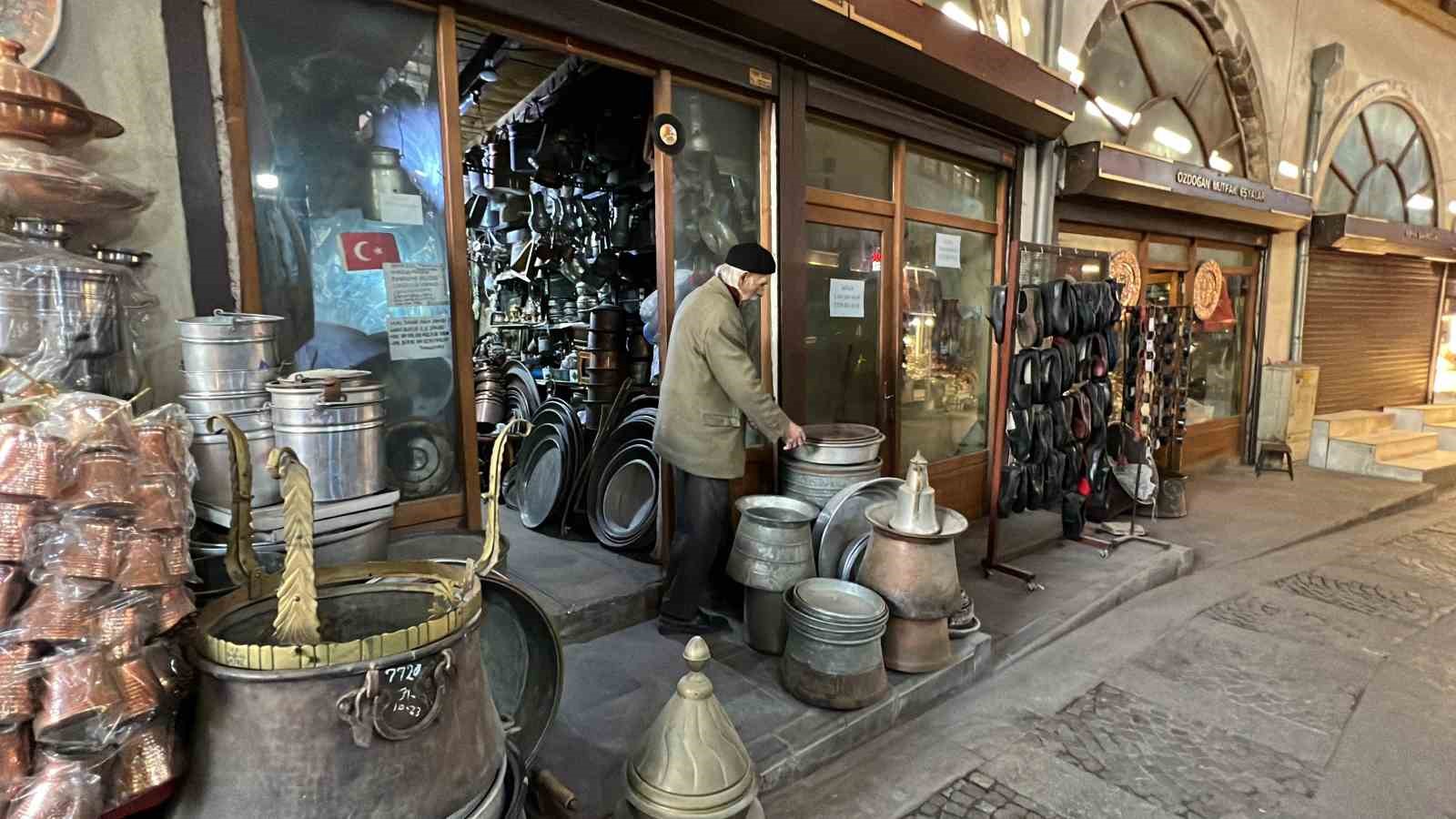 Kahramanmaraşlı antikacı: "Hepsinin sahibi vardı kimse kalmadı"