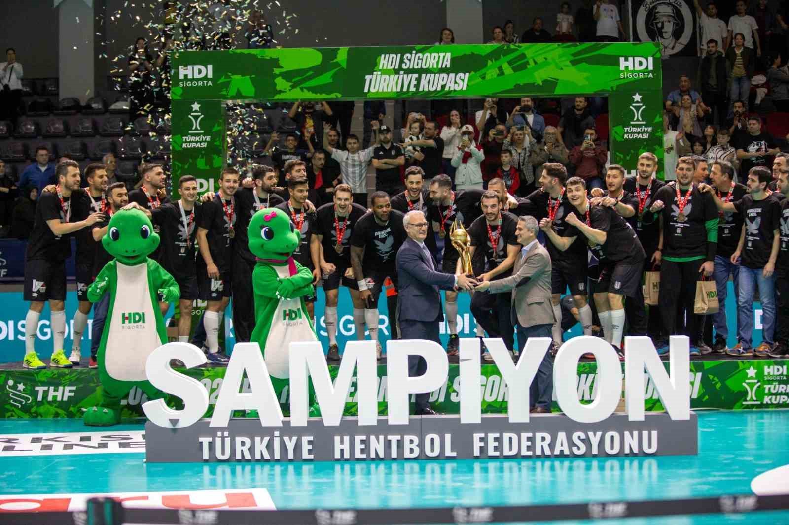 Hentbol Erkekler Türkiye Kupası’nda şampiyon Beşiktaş

