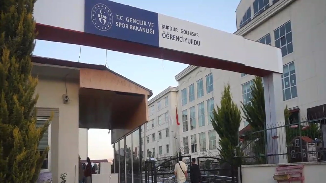 Burdur&rsquo;da &ouml;ğrenci yurdunda yangın
