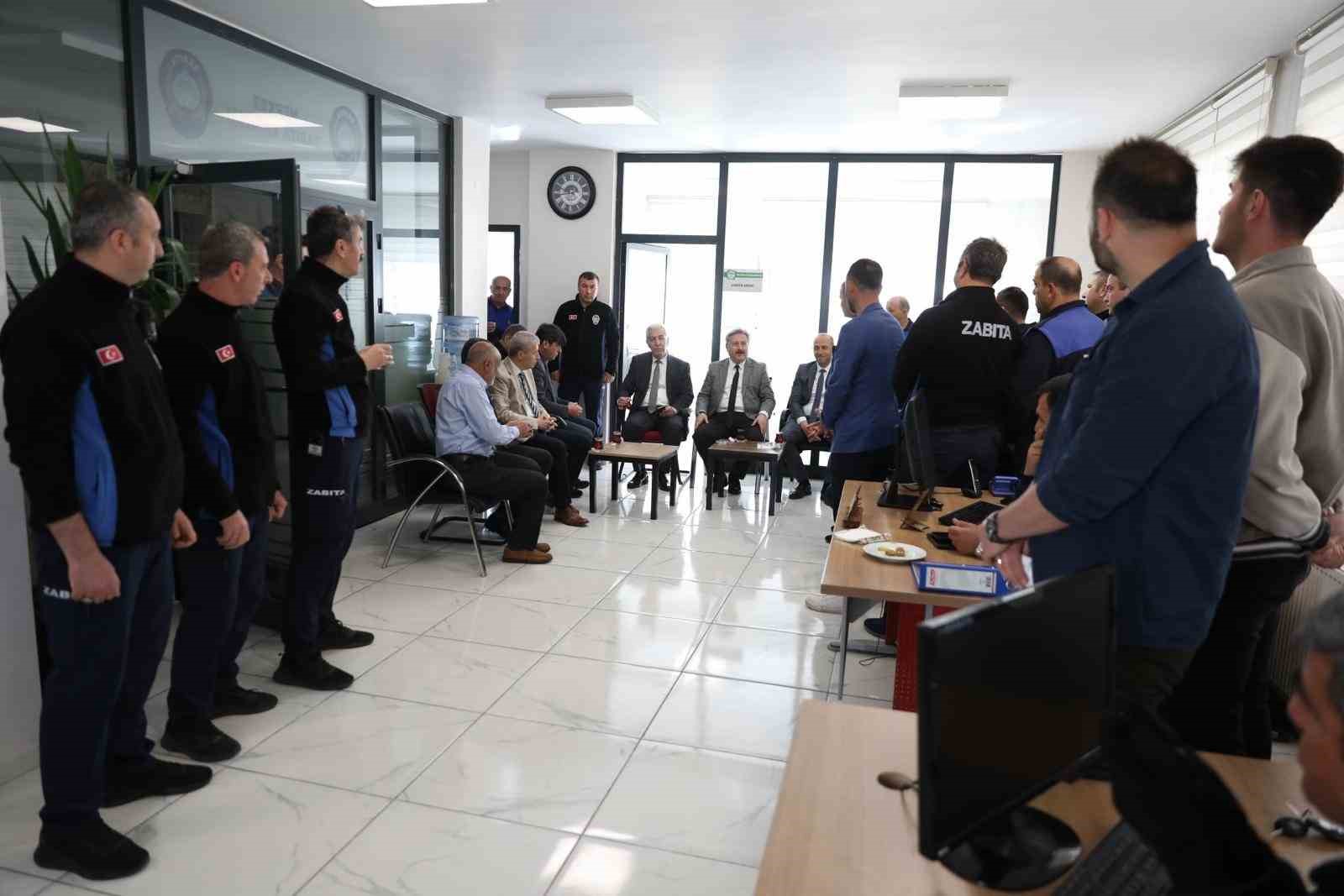 Başkan Palancıoğlu, personeli ile bayramlaştı
