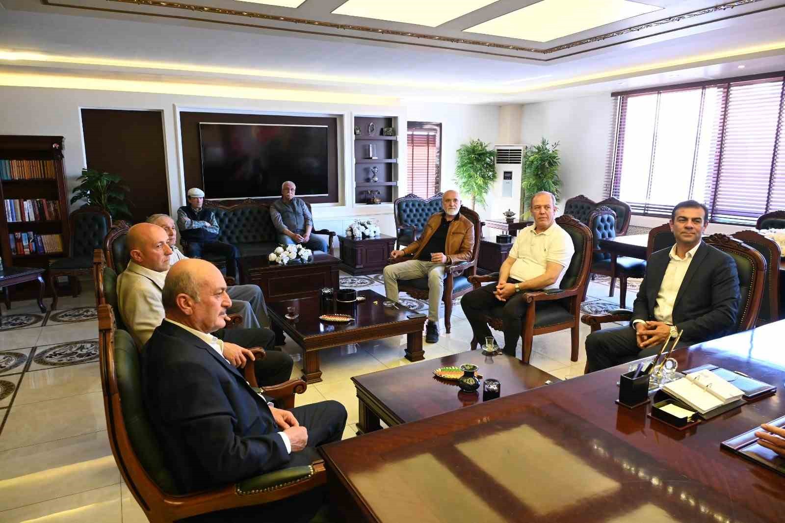 Başkan Bakkalcıoğlu’na ’Tebrik’ ziyaretleri devam ediyor
