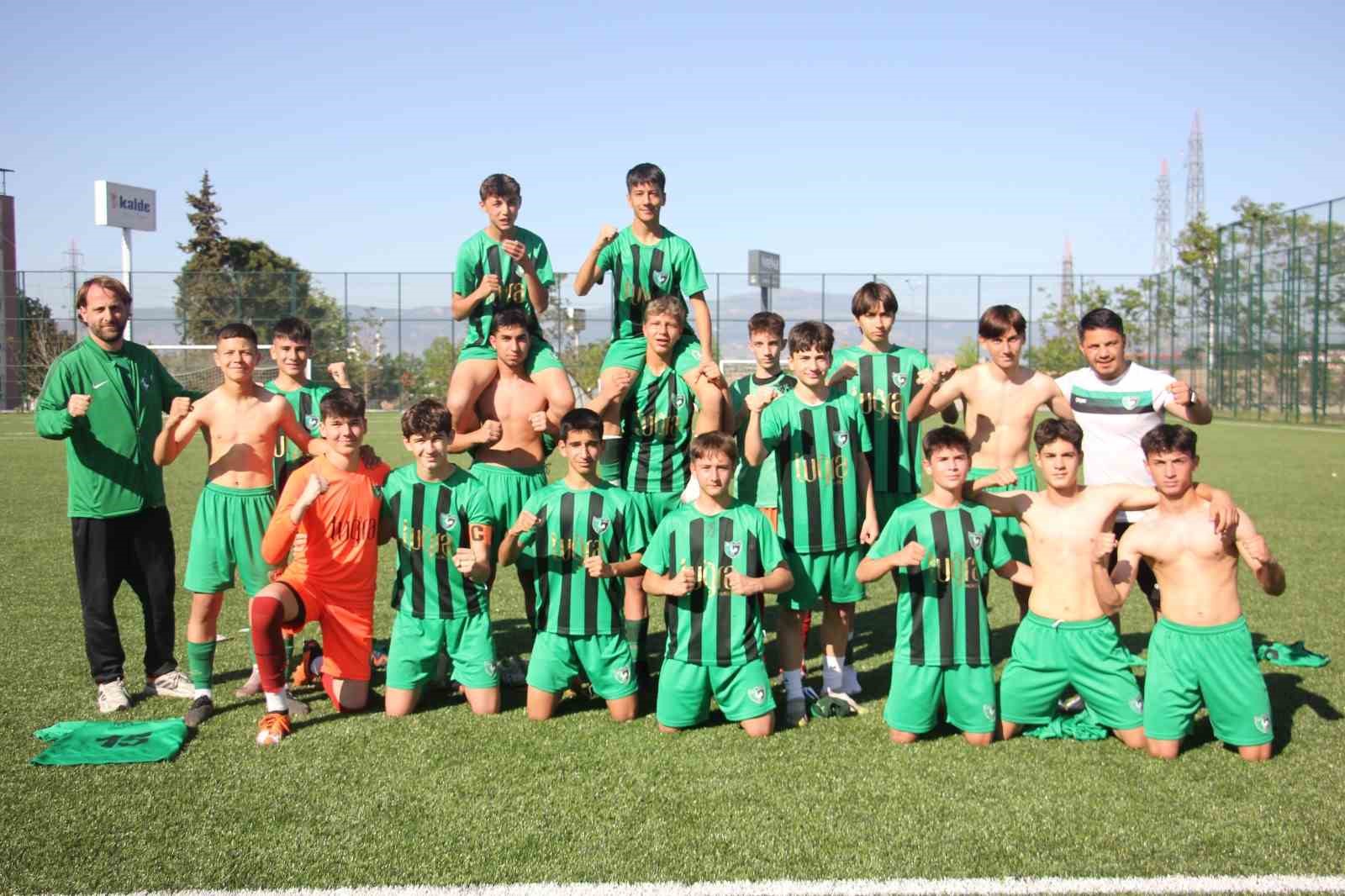 Denizlispor’un gençleri play-off’lara kaldı
