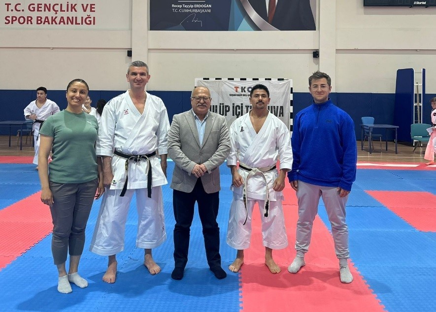 Efsane karateci Turgay Yeşilyurt, Tavşanlı’da sporculara ’Kata’ semineri verdi
