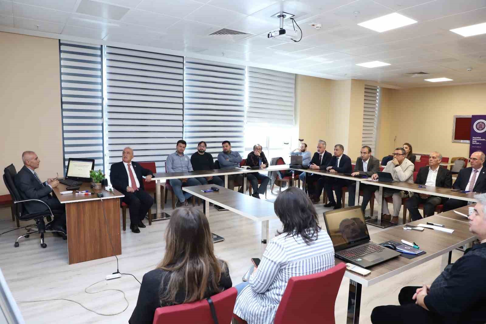 Atatürk Üniversitesi’nde projeler masaya yatırıldı
