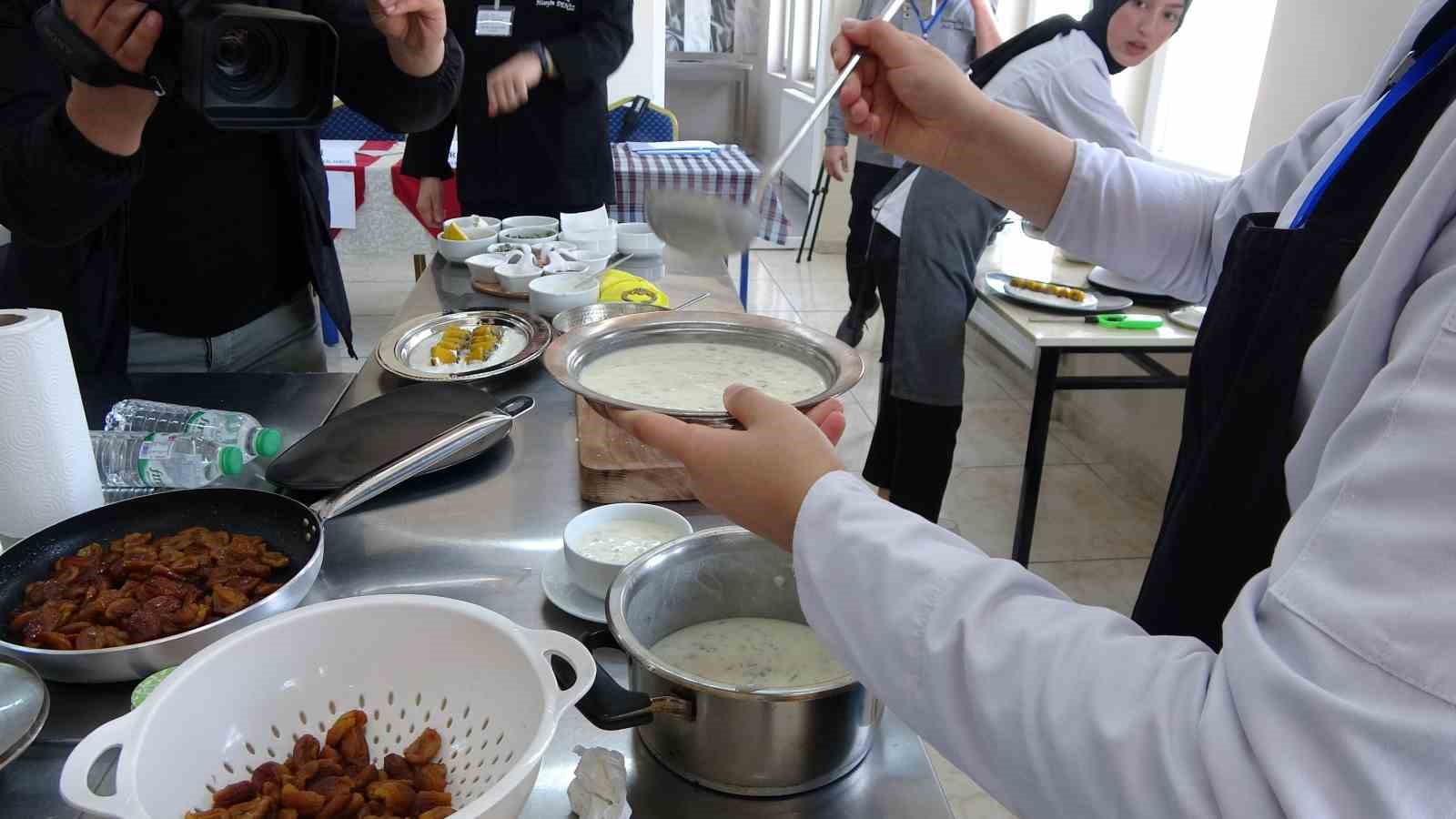 Bitlis’te ‘Gastronomi Festivali ve Yemek Yarışması’ düzenlendi
