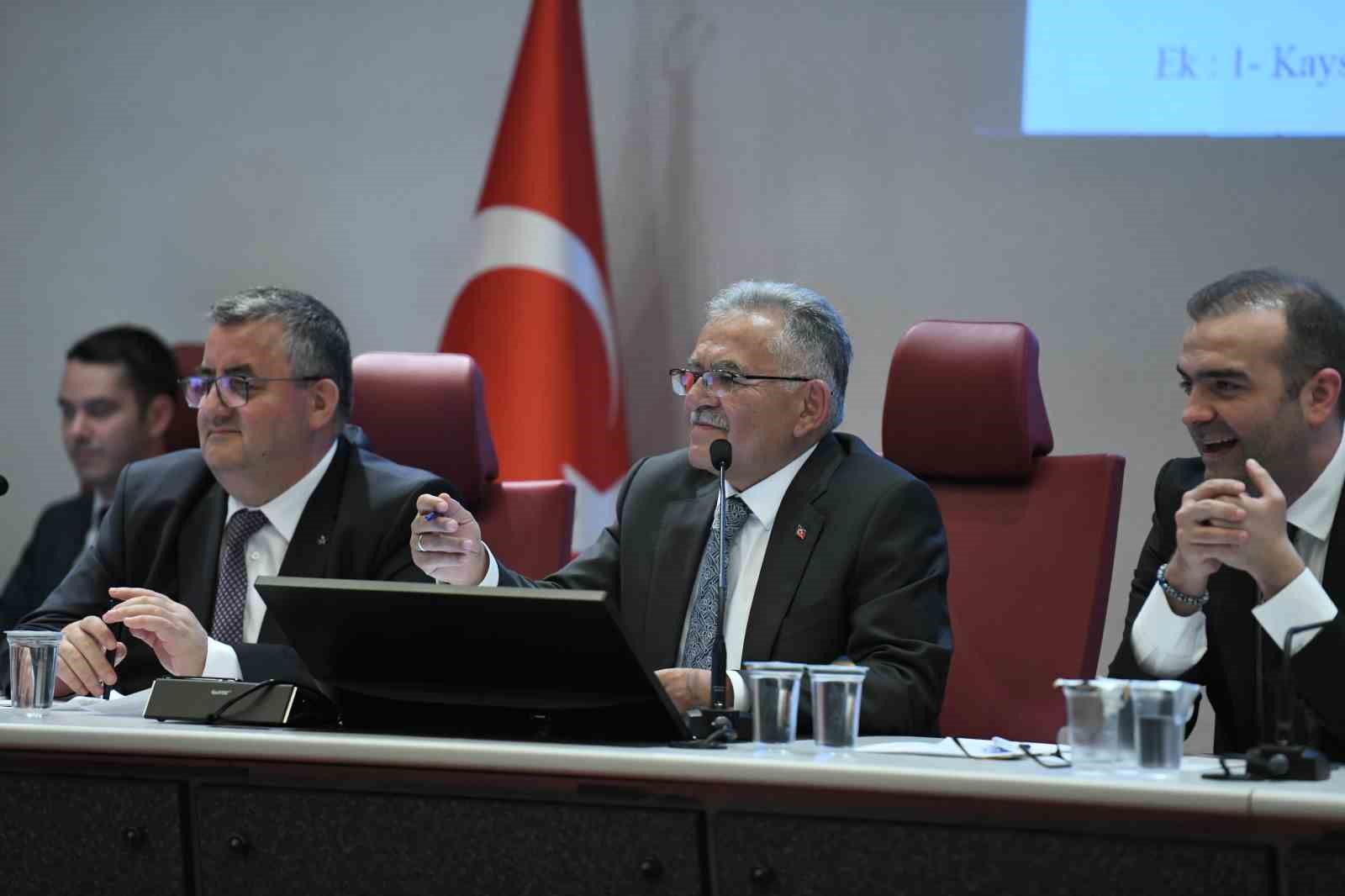 Kayseri Büyükşehir Belediye Meclisi toplandı, yeni komisyon üyeleri belirlendi
