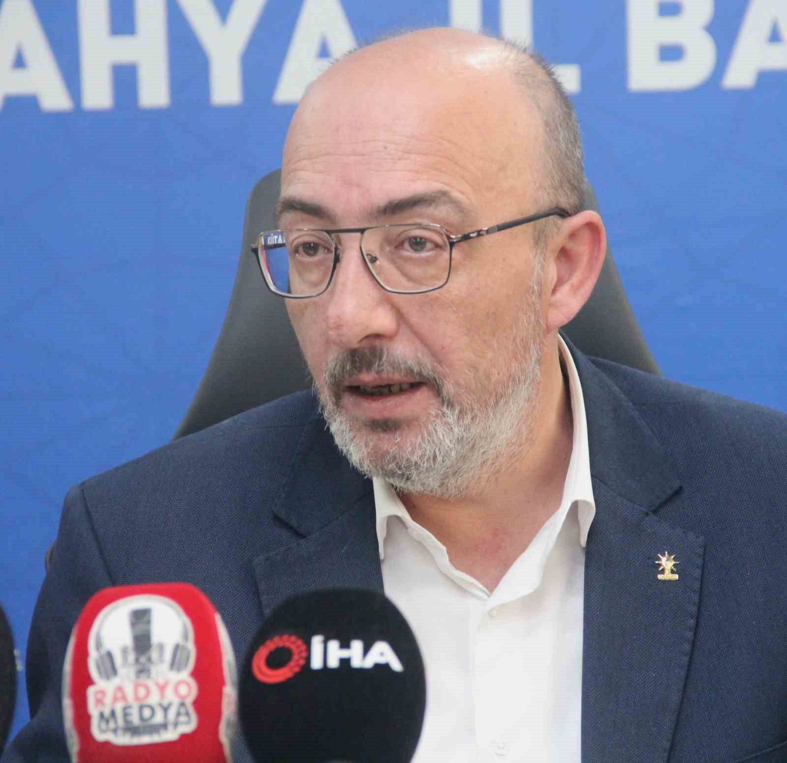 Başkan Mustafa Önsay: "Yıkılacak olan hastane ek bina alanına Sağlık Yerleşkesi yapılacak"
