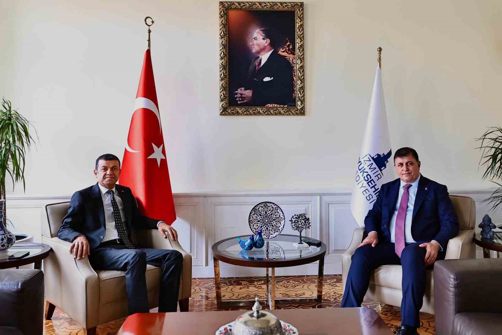 Başkan Çavuşoğlu, Denizlili sanayicileri yalnız bırakmadı
