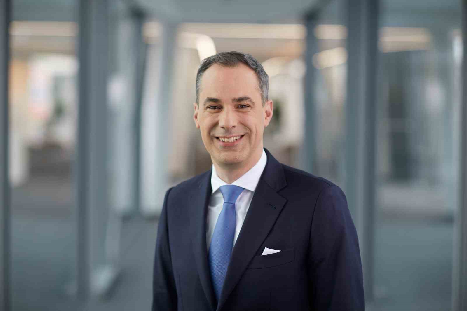 Siemens AG, Başkan ve CEO Roland Busch’un sözleşmesini 5 yıl süreyle uzattı
