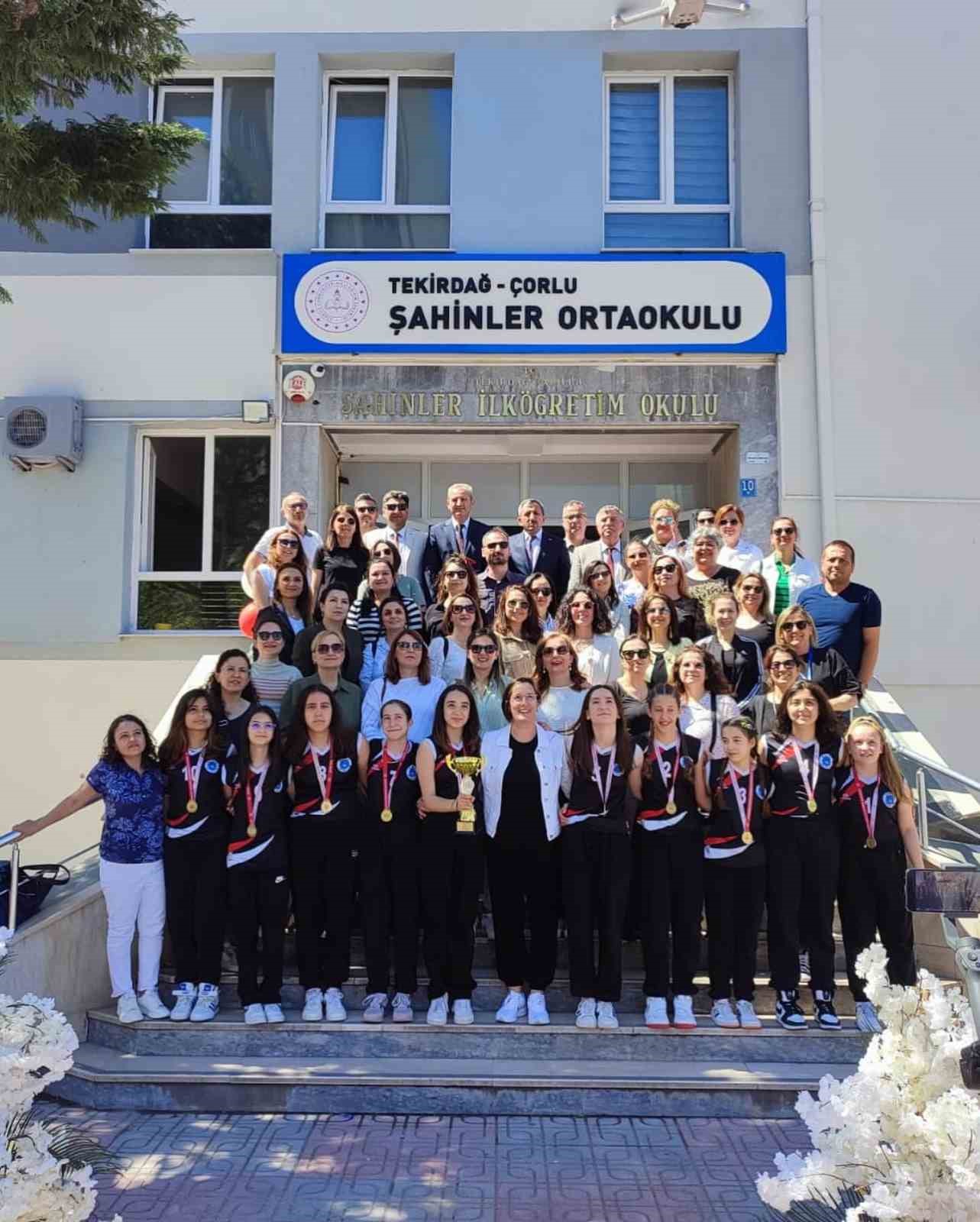 Çorlu’nun kızları Türkiye şampiyonu
