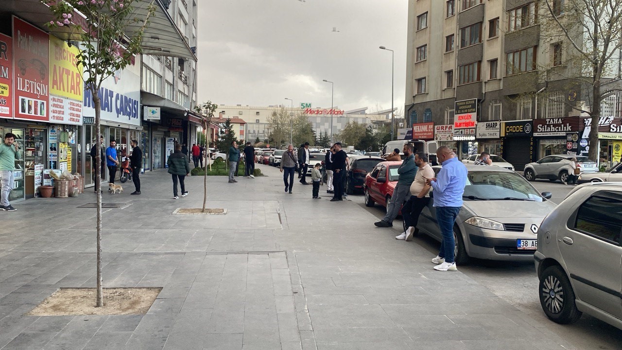 Tokat’taki deprem Kayseri’yi de salladı
