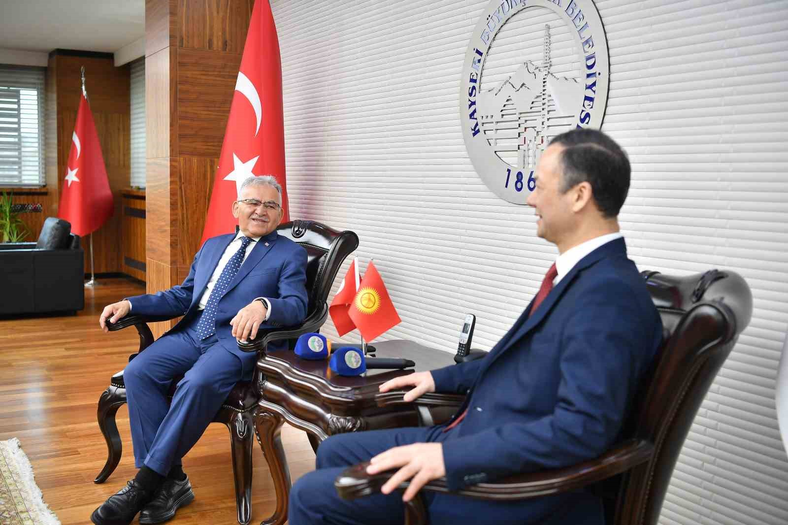 Kırgızistan Ankara Büyükelçisi Kazakbaev’den Başkan Büyükkılıç’a ziyaret
