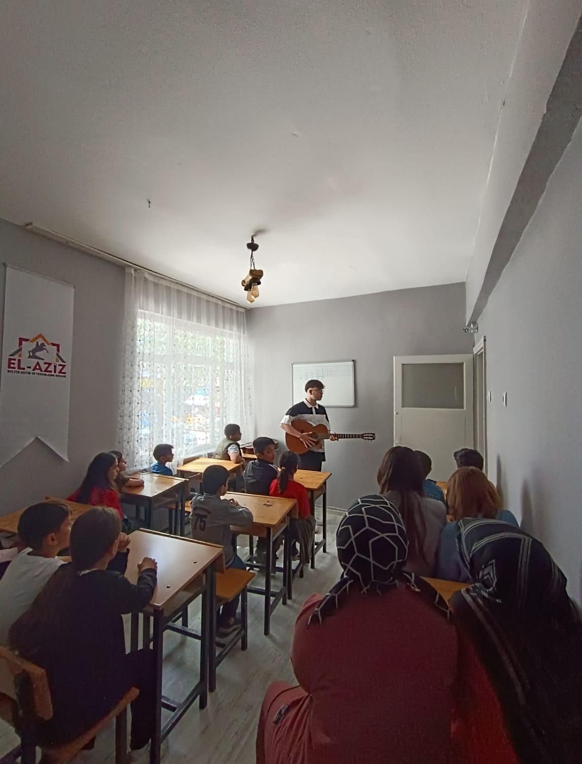 El-aziz Kültür Eğitim ve Yardımlaşma Derneğinden ücretsiz enstrüman kursu
