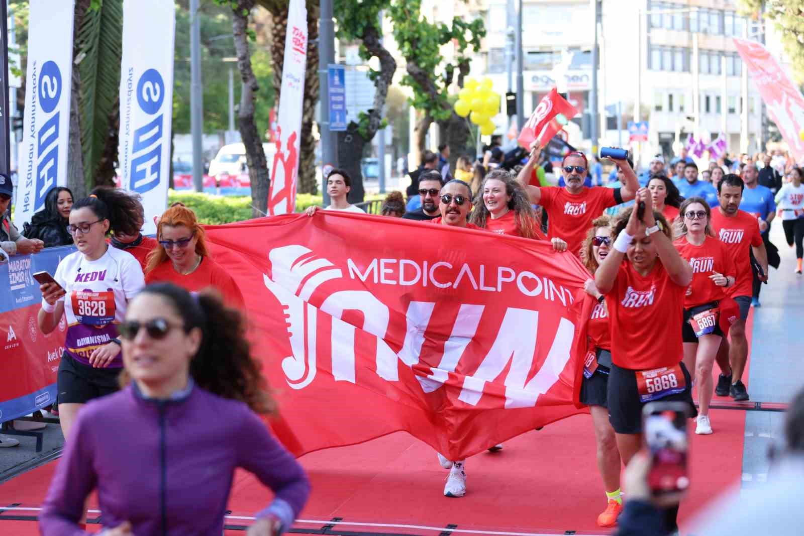 Medical Point Run sporcuları çocuklar için koştu
