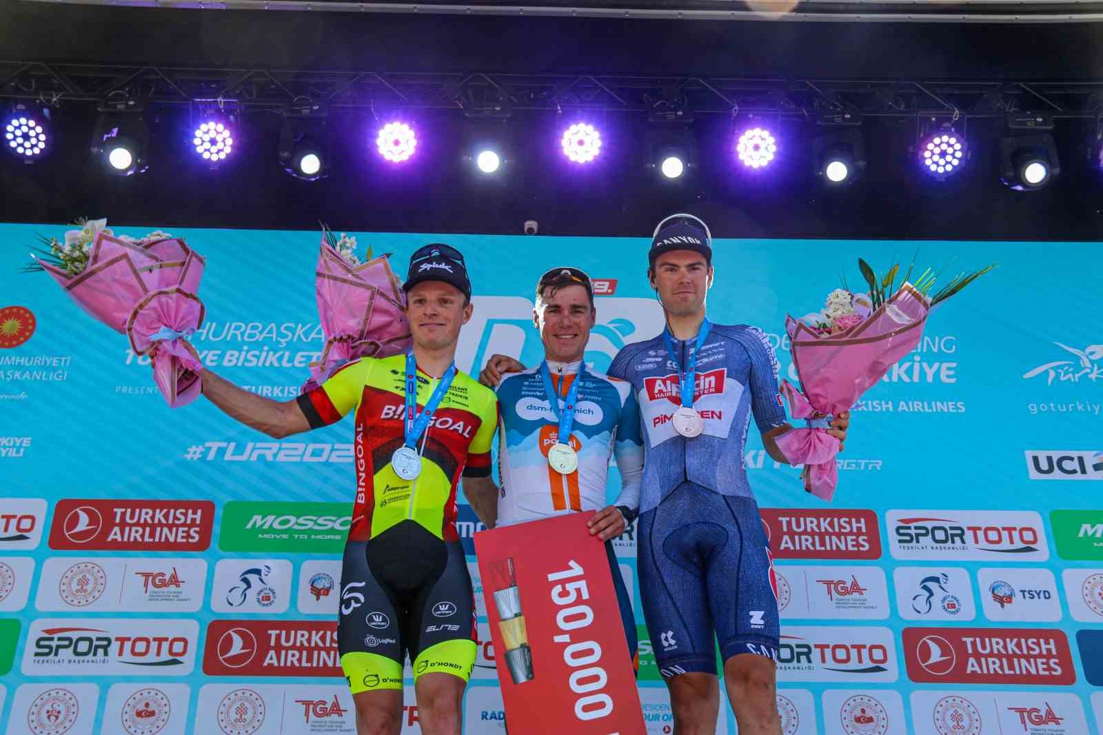 Cumhurbaşkanlığı Türkiye Bisiklet Turunun ilk etabını Fabio Jakobsen kazandı
