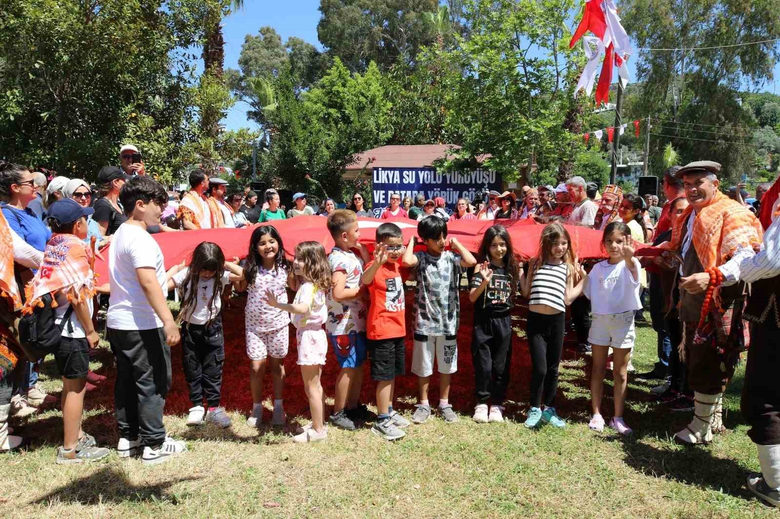 Kaş’ta Likya Su Yolu Yürüyüşü ve Patara Yörük Göçü düzenlendi