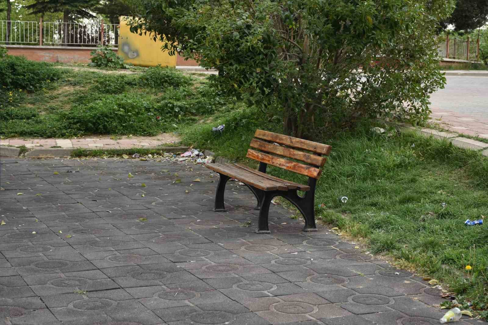 Belediyeden park ve oyun alanlarının temiz kullanılmasına dair uyarı
