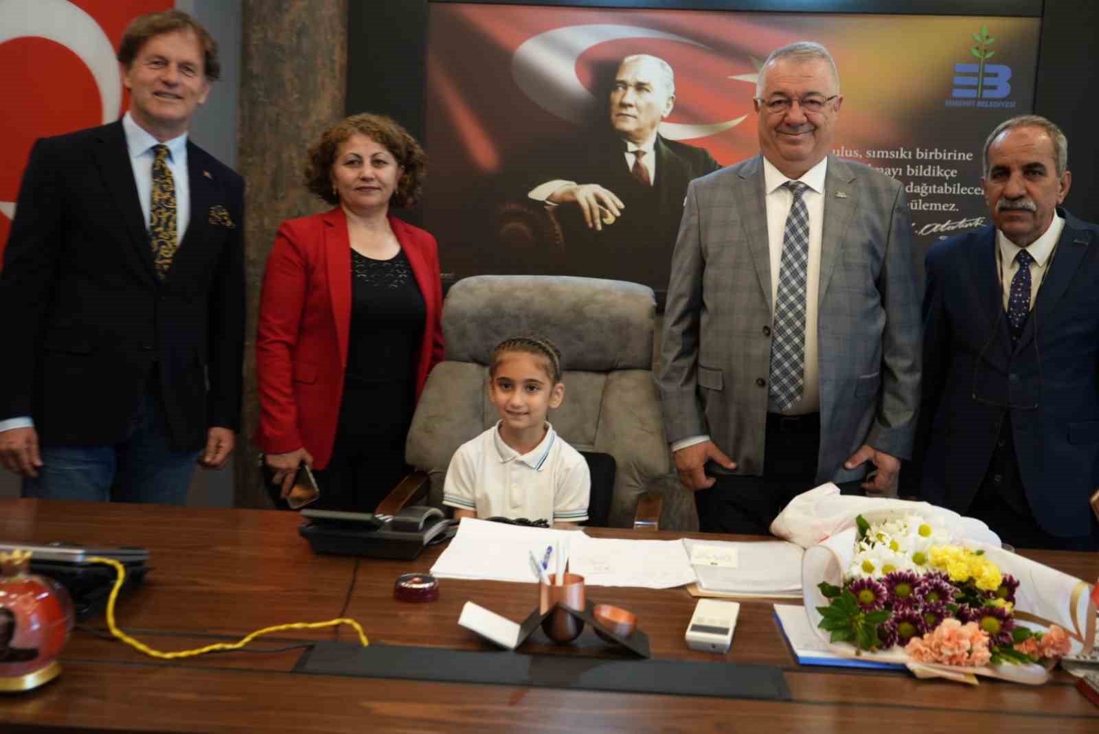 Edremit Belediyesi’nde koltuk çocukların