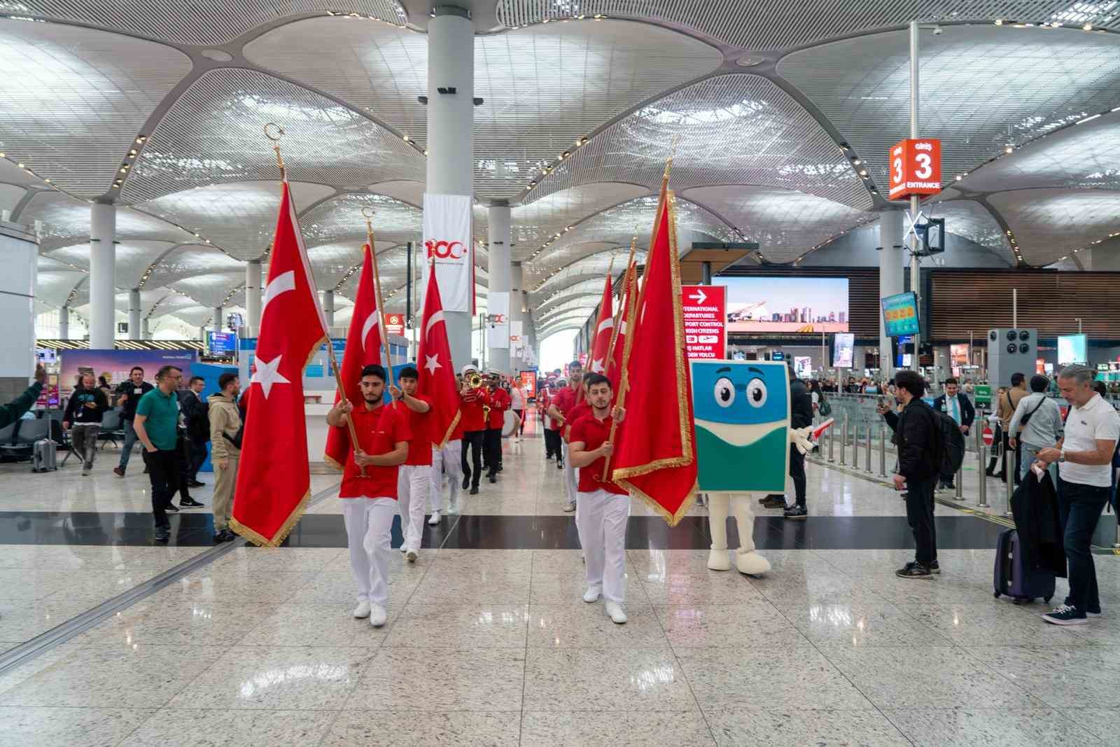 İstanbul Havalimanı’nda 23 Nisan coşkuyla kutlandı