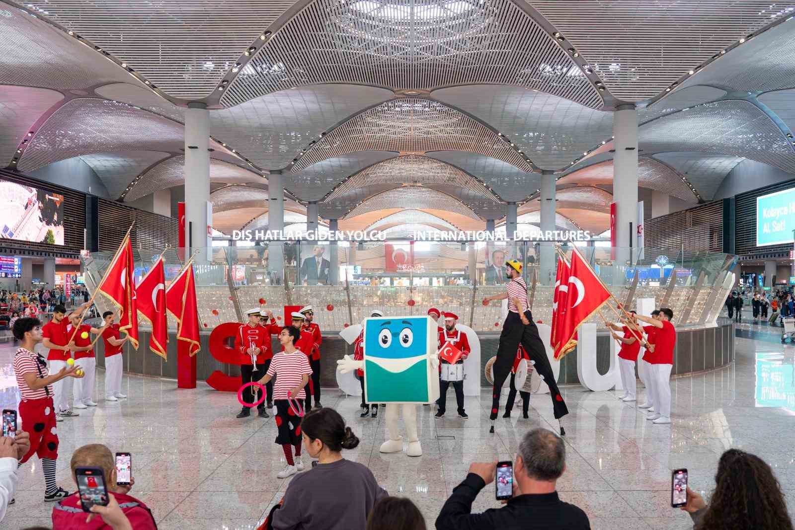 İstanbul Havalimanı’nda 23 Nisan coşkuyla kutlandı
