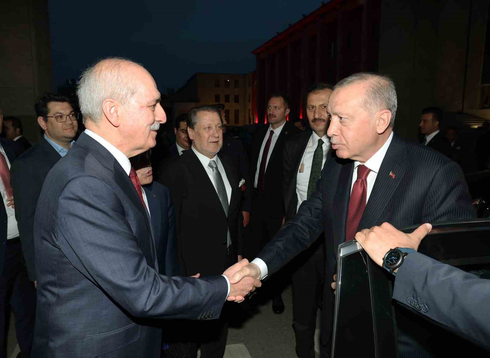 Cumhurbaşkanı Erdoğan: &quot;CHP Genel Başkanı Özel ile önümüzdeki hafta bir araya geleceğiz&quot;