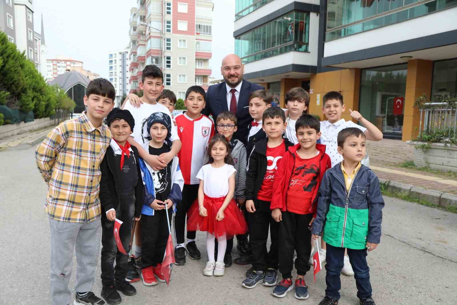 Başkan Türkel: “Gençlerin projelerini el birliğiyle hayata geçireceğiz”
