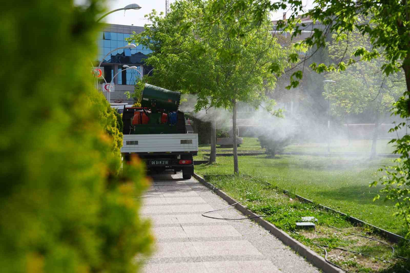 Gölbaşı Belediyesi’nden sivrisinek ve haşerelere karşı ilaçlama
