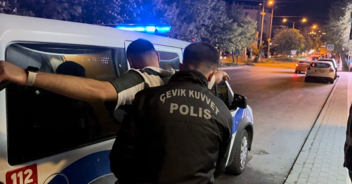 Bursa’da ’huzur’ uygulamaları hız kesmedi, 17 şüpheli yakalandı
