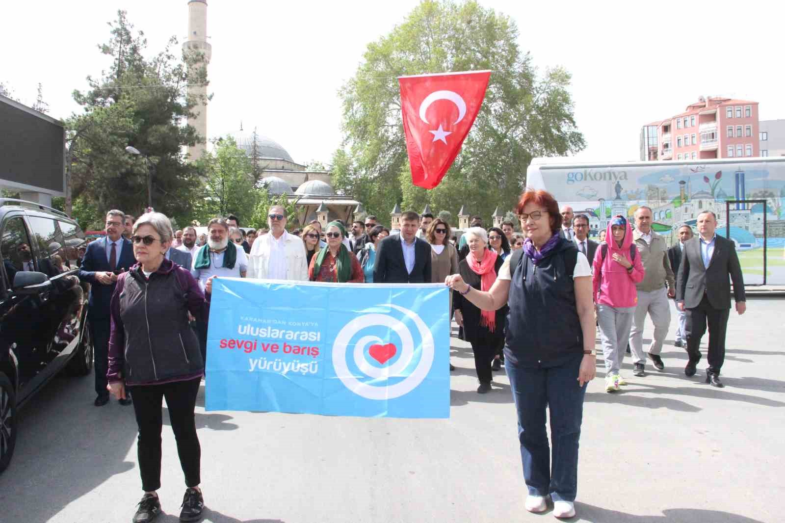 Hazreti Mevlana için Karaman’dan Konya’ya Sevgi ve Barış Yürüyüşü düzenlendi
