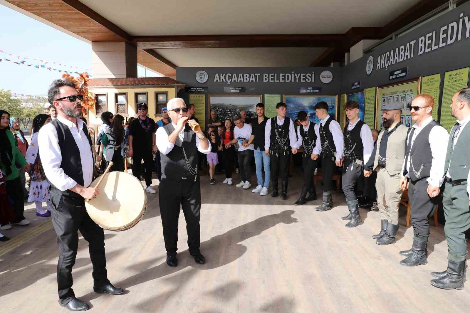 Trabzon Tanıtım Günleri’nde Akçaabat standı ziyaretçi akınına uğradı
