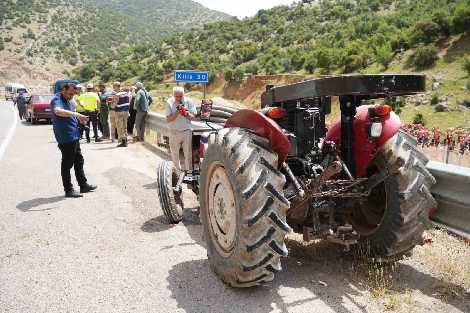 Kilis’te 2 ayrı traktör kazası: 2’si ağır 6 yaralı
