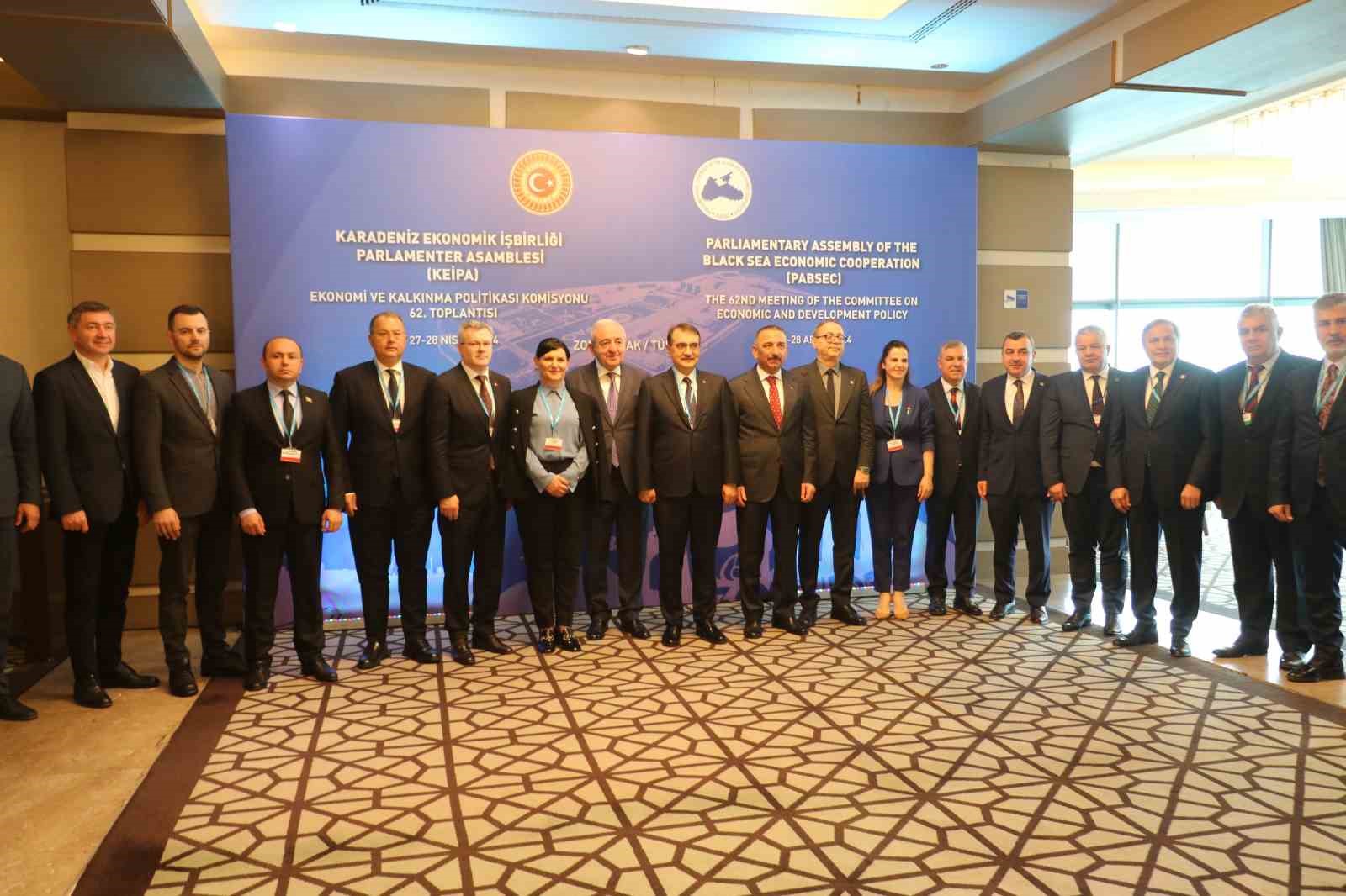 KEİPA T&uuml;rkiye Delegasyonu Başkanı D&ouml;nmez: "Gazze&rsquo;de kalıcı ateşkese varılması i&ccedil;in İsrail ve destek&ccedil;ileri &uuml;zerinde baskı oluşturmak zorundayız&rdquo;
