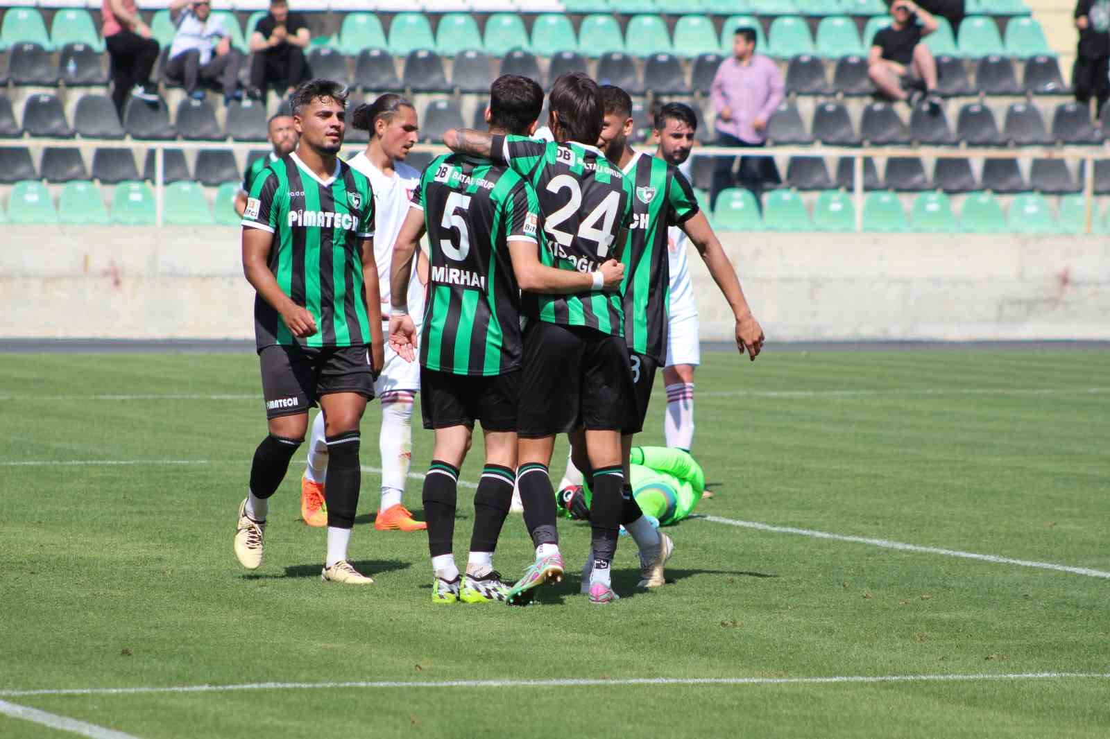 TFF 2. Lig: Denizlispor: 4 Uşakspor: 1
