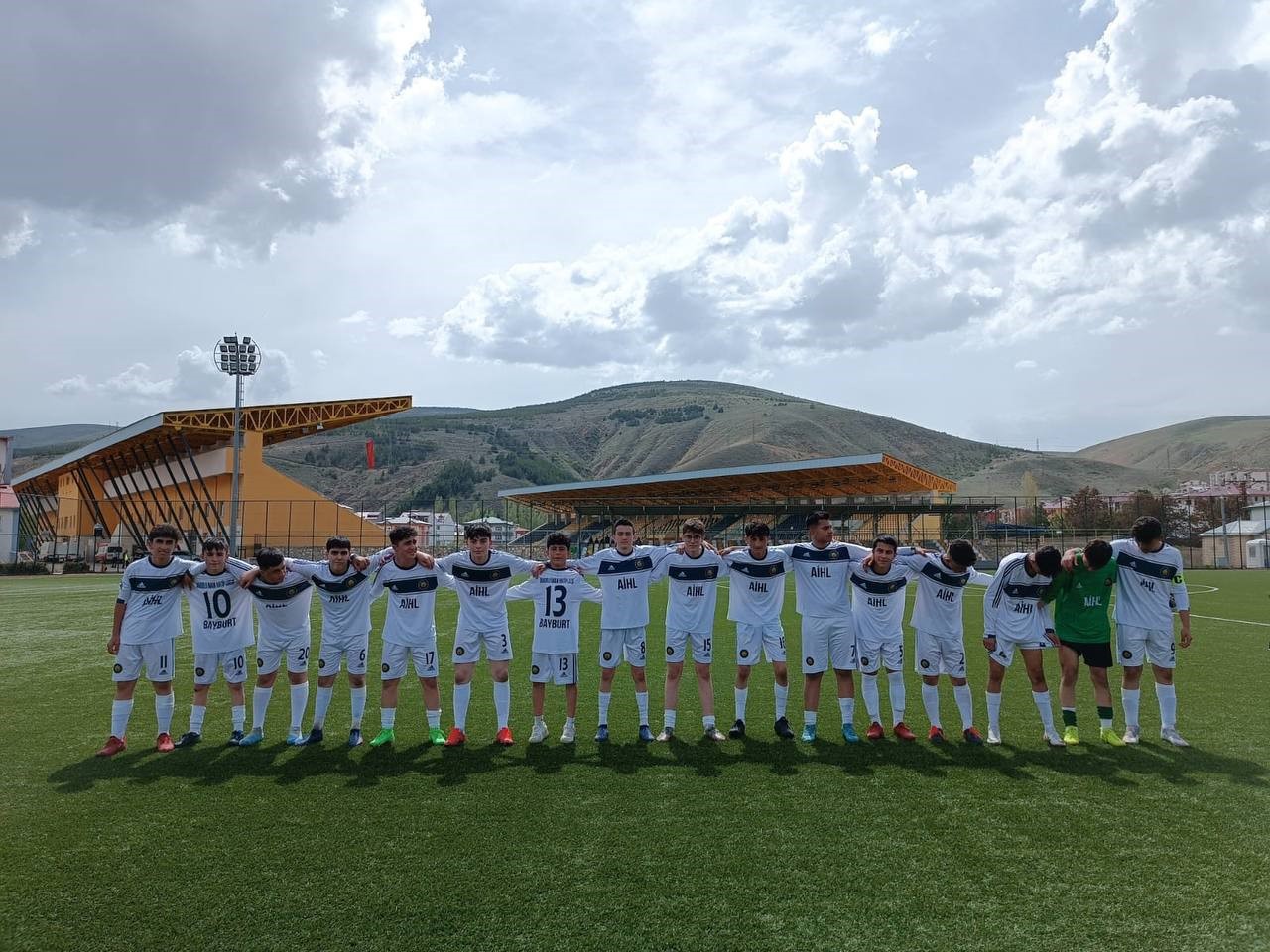 Bayburt İl Milli Eğitim Müdürlüğü bünyesinde kurulan U15 takımı şampiyon oldu
