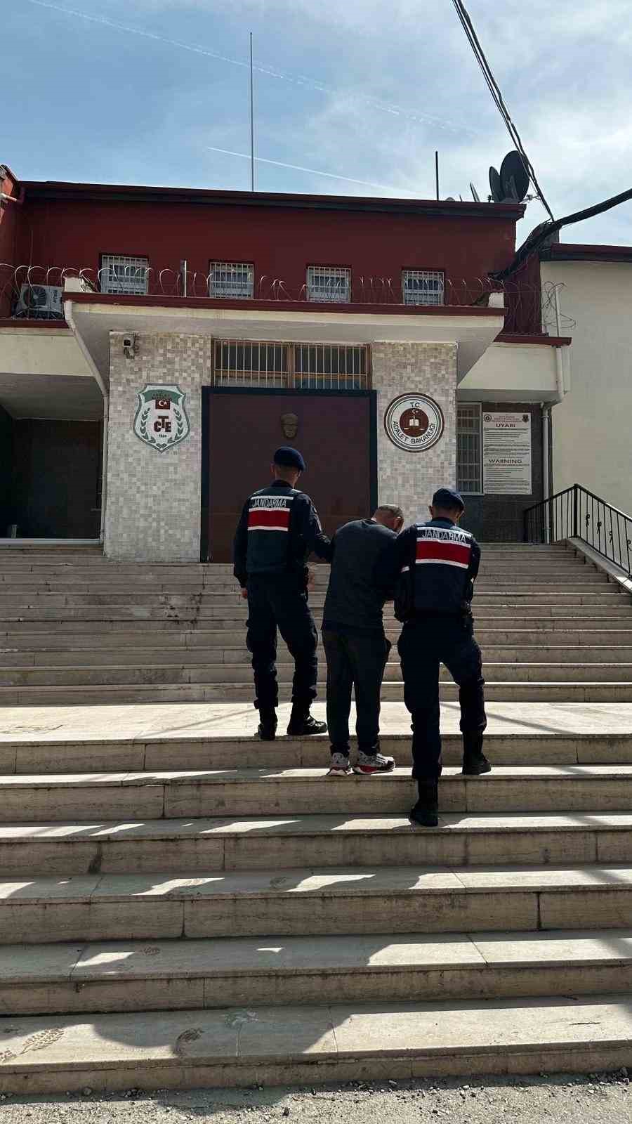 Bilecik’te 5 ayrı suçtan aranan şahıs Bursa’ da yakalandı
